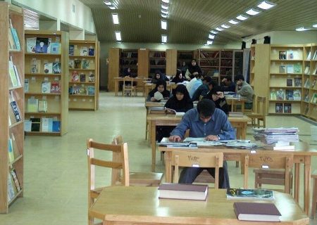 مطالعه رکن اصلی موفقیت افراد در جامعه است