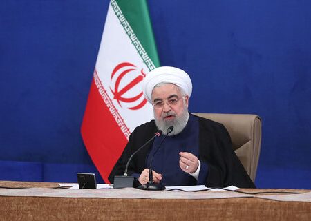 روحانی: اجرای مرحله«سازگاری با کرونا» هرگز به معنای کمرنگ شدن مقابله با این بیماری نیست