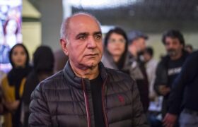 پرستویی، پایبند به اصول است نه حزب باد