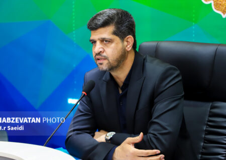 معلمان با تربیت نسل‌های مختلف جهانی آرام‌تر را برای زندگی نوید می‌دهند