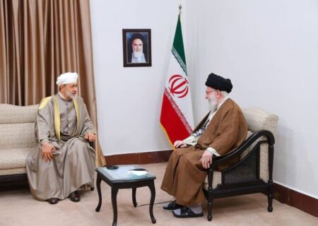سلطان عمان با رهبر انقلاب دیدار کرد