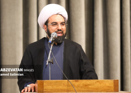 ۱۳ آبان، نماد استکبار ستیزی جوانان ایران اسلامی