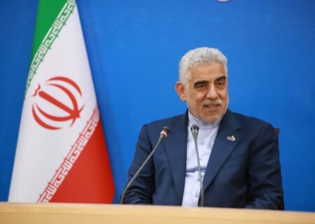 استاندار گیلان: تلاش شبانه‌روزی مدیران موجب افزایش اعتماد مردم به نظام می‌شود