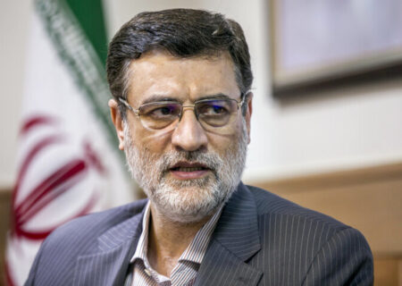 فرزندان شهدا و جانبازان ۷۰ درصد در دستگاه‌های اجرایی استخدام می‌شوند