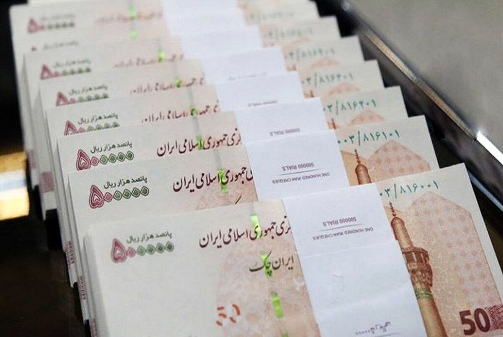 کارشناس اقتصادی: اسکناس‌های درشت‌ می تواند ابزاری برای قاچاق سوخت و فرار مالیاتی باشد